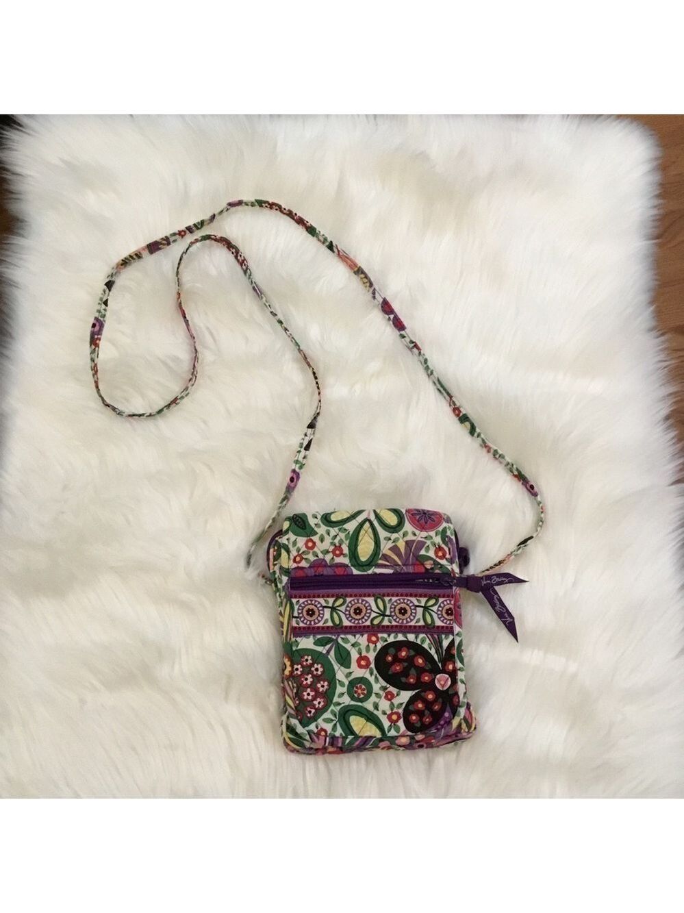 VERA Bradley crossbody with velcro closure